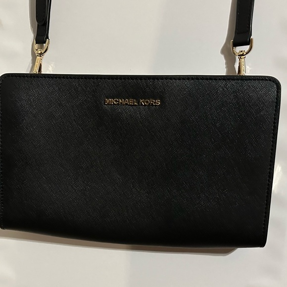 Michael Kors Travel Crossbody Clutch - Picture 3 of 7